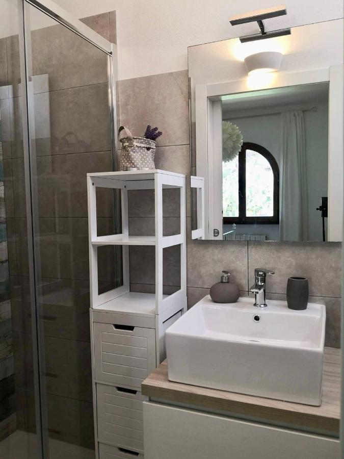 Villa Acquamarina Stella Di Mare 캐피타나 외부 사진